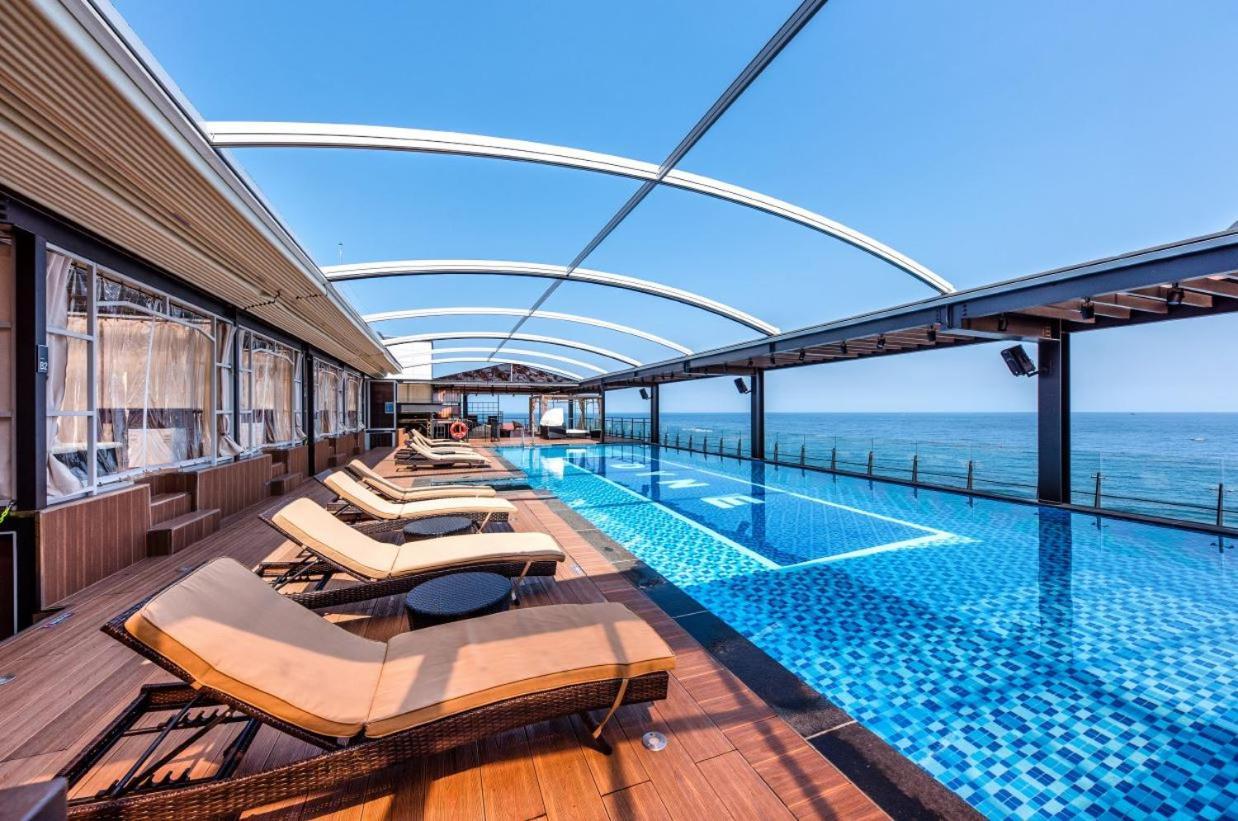 Dyne Oceano Hotel Jeju Exterior foto